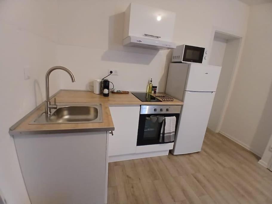 Appartement F1 Orchidee Mulhouse Exterior photo