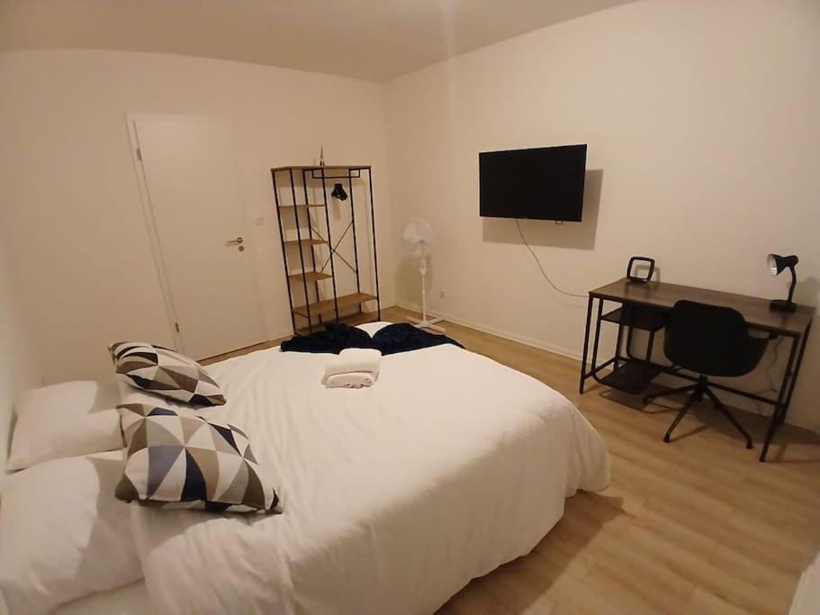 Appartement F1 Orchidee Mulhouse Exterior photo